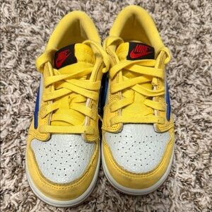 Travis Scott Nike Kids Sneakers in Bright Yellow and Blue